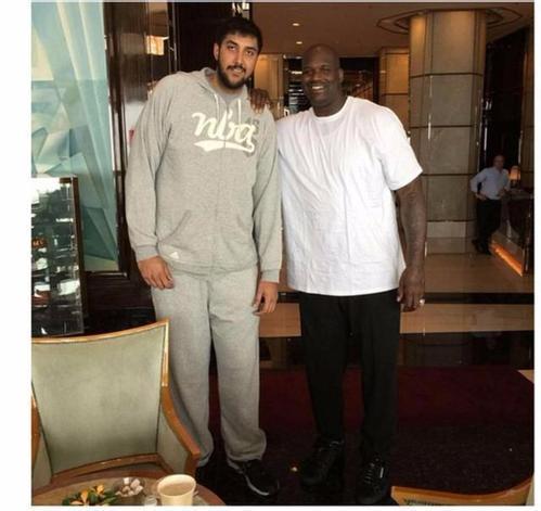 成都蓉城高歌猛进直冲前四（成都蓉城势如破竹冲击前四）