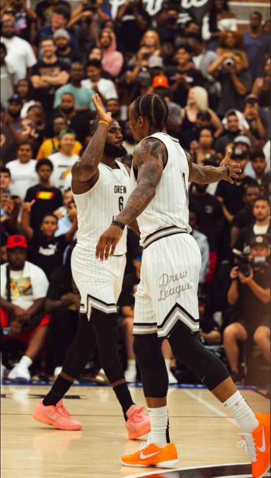 半场战报：西班牙人0-0塞维利亚（半场哨响：西班牙人与塞维利亚暂时0-0）