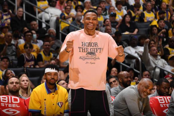 申花vs广岛三箭全场数据：射门13-14，控球率36-64（申花战广岛三箭全场统计：射门13比14，控球36%对64%）