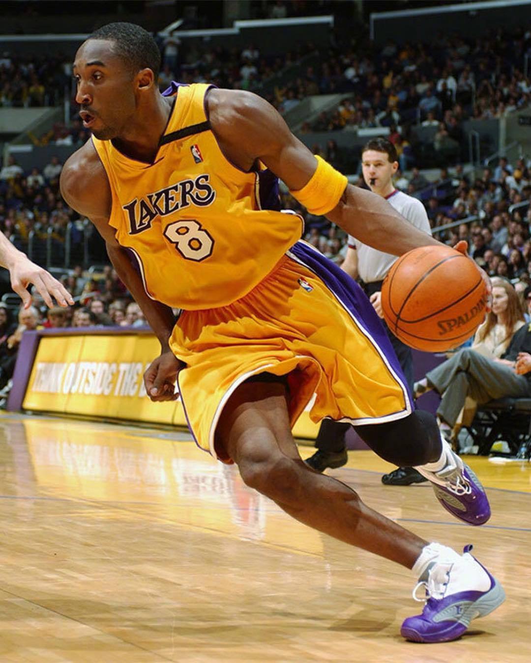 八段锦第二式左右开弓似射雕动作分解，手把手教学（八段锦第二式左右开弓似射雕详解：动作拆解与手把手教学）